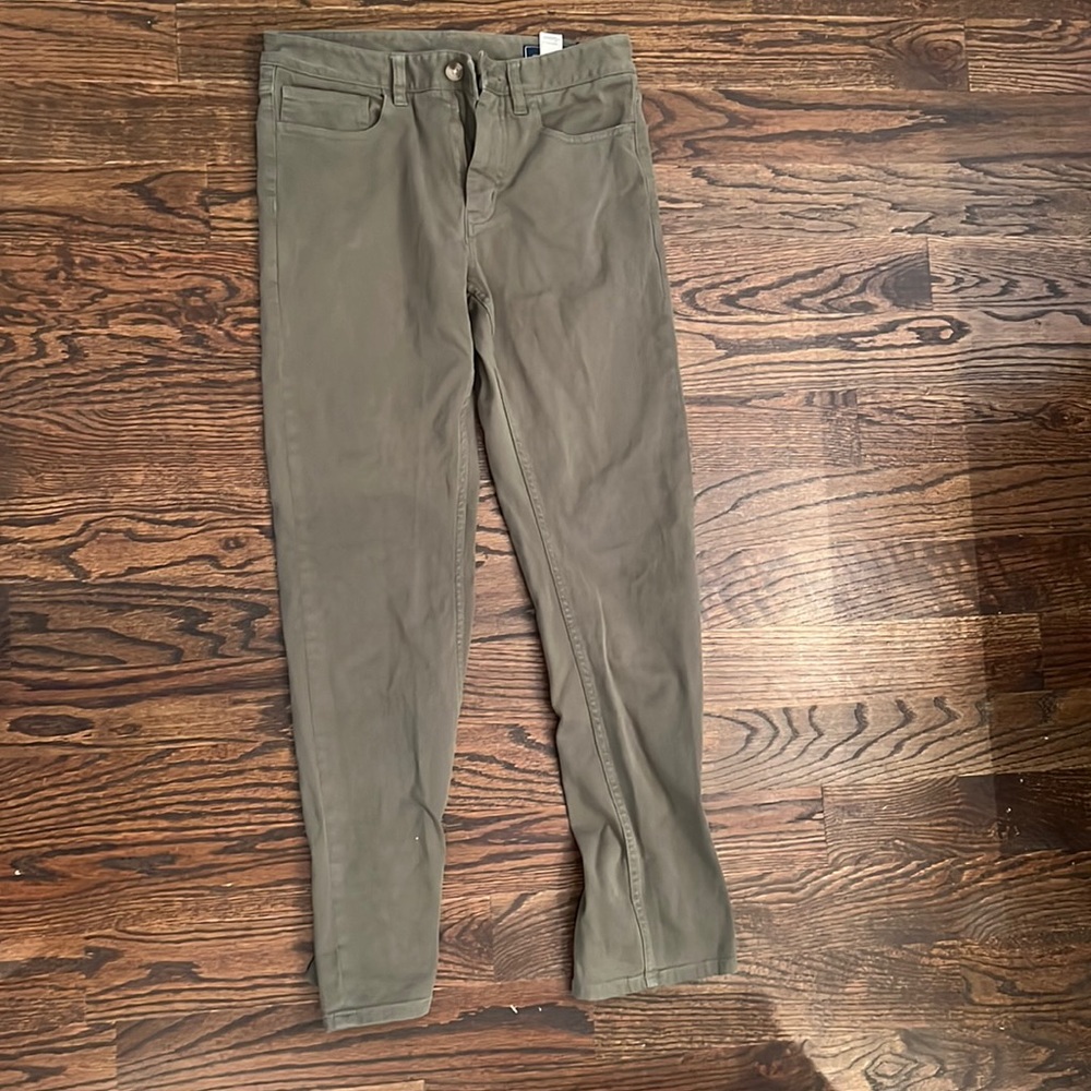Vineryard Vines Green Khaki pants 28x30